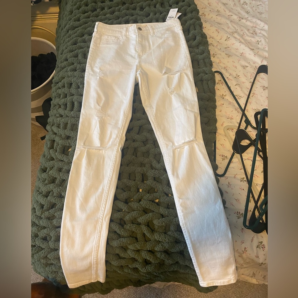 White ripped skinny jeans from Hollister